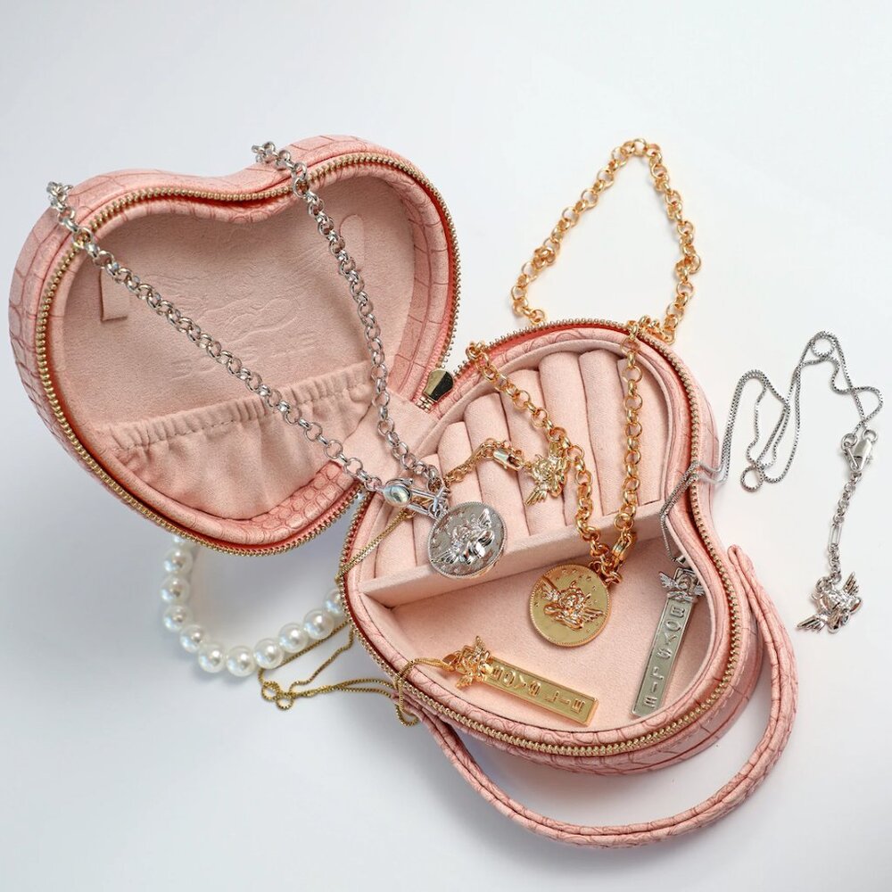 ❤️SOLD❤️ The Luv Aj x Boys Lie Pink Heart Jewelry Case - Picture 4 of 11